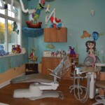 Kids exam room at Drake & Seymour Dentistry